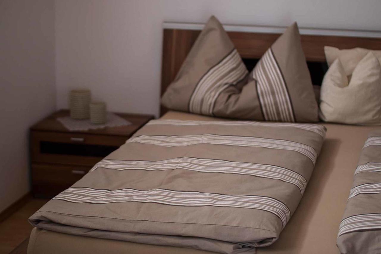 Ferienwohnung Mirtei 호헨나우 외부 사진